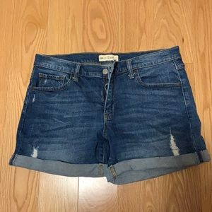 ✨Gap Cuffed Jean Short✨